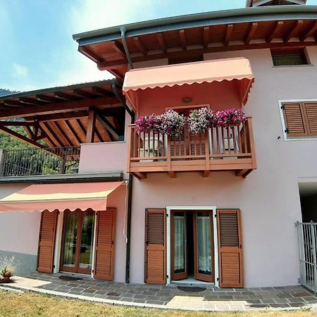 Casa Vacanze Cilla Comano Terme Kültér fotó