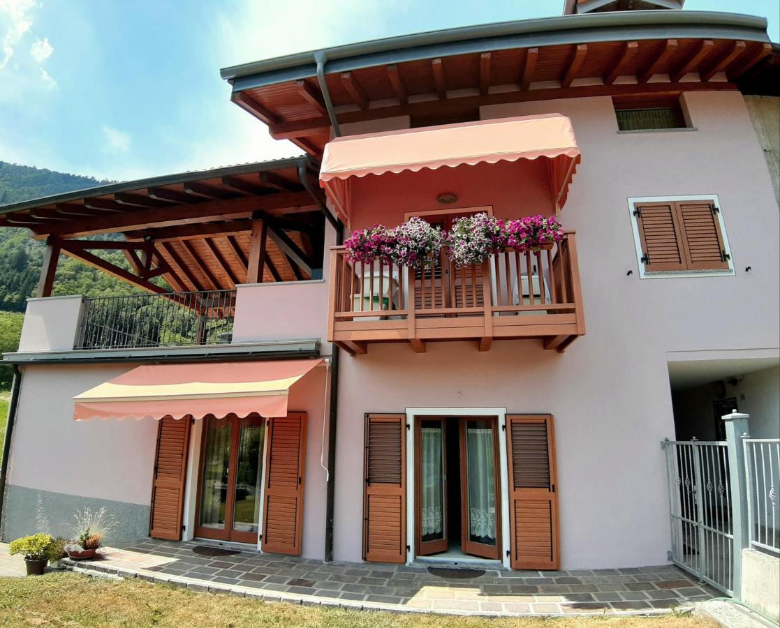 Casa Vacanze Cilla Comano Terme Kültér fotó